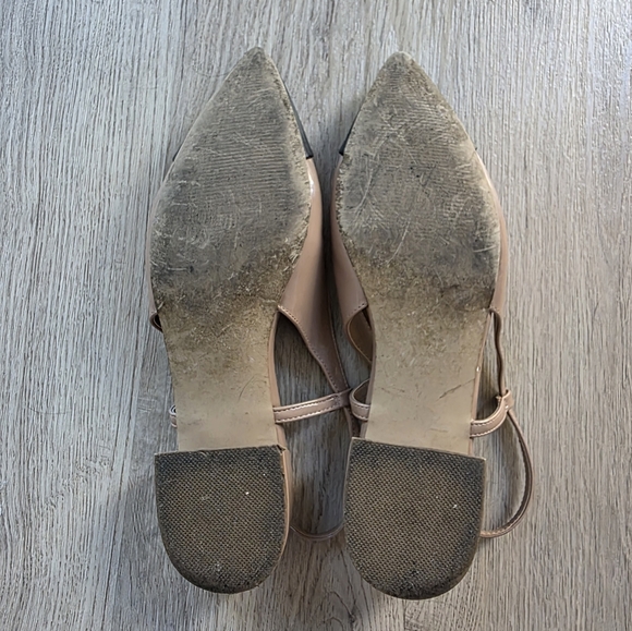 Steve Madden Black and Tan Pointed Slingback Flats - Picture 4 of 7